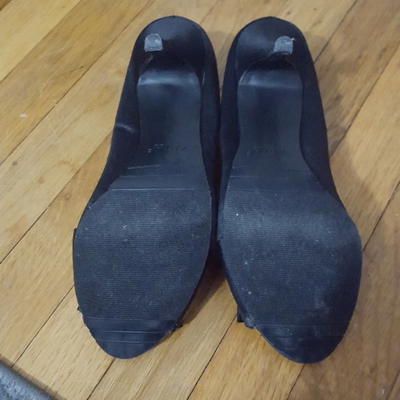 Apt. 9 Peep toe heels - Picture 3 of 3